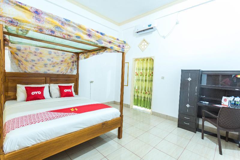 Oyo 1895 Lamancha Homestay Kuta  Esterno foto