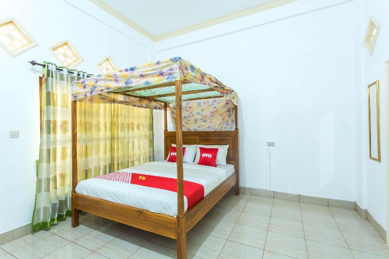 Oyo 1895 Lamancha Homestay Kuta  Esterno foto