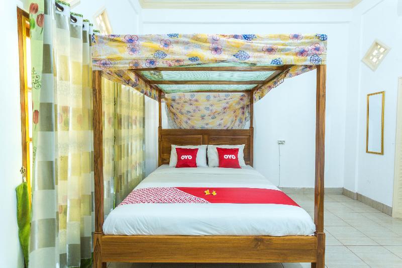 Oyo 1895 Lamancha Homestay Kuta  Esterno foto